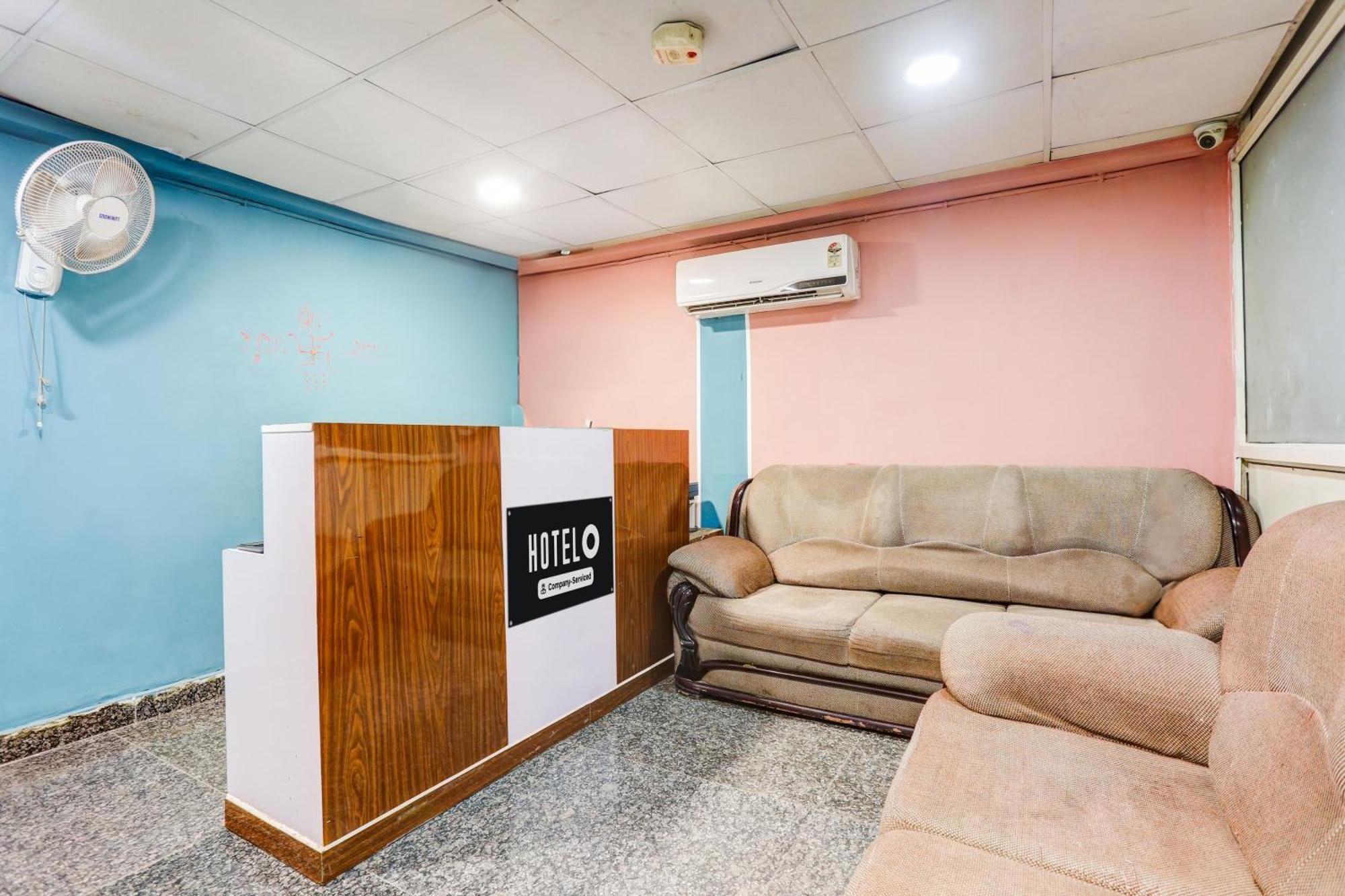 Super Hotel O Rohini Sector 20 Formerly Yellow Saffron Delhi  Buitenkant foto
